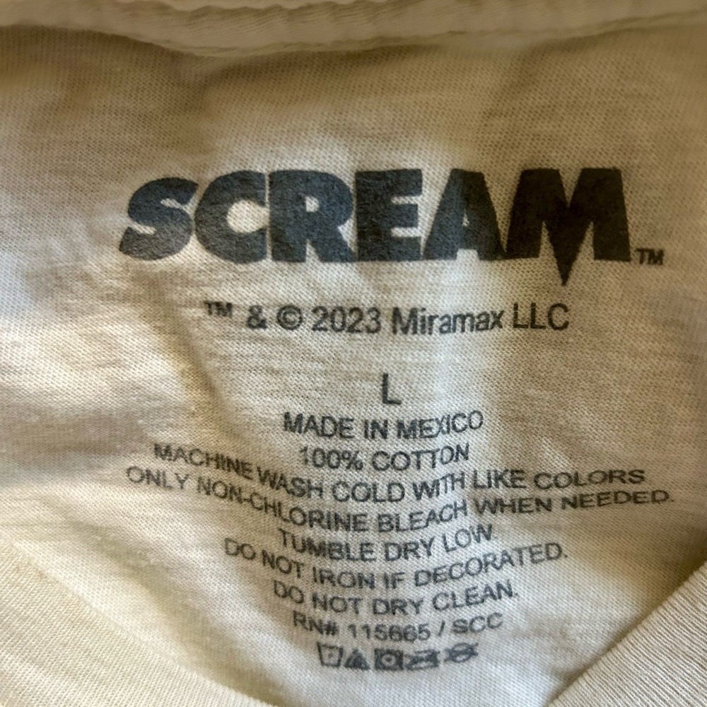 Drew Barrymore Scream Shirt - Picture 4 of 5